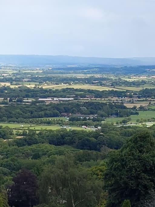 Charming Malvern Cottage With Outstanding Views مالفيرن ويلز المظهر الخارجي الصورة