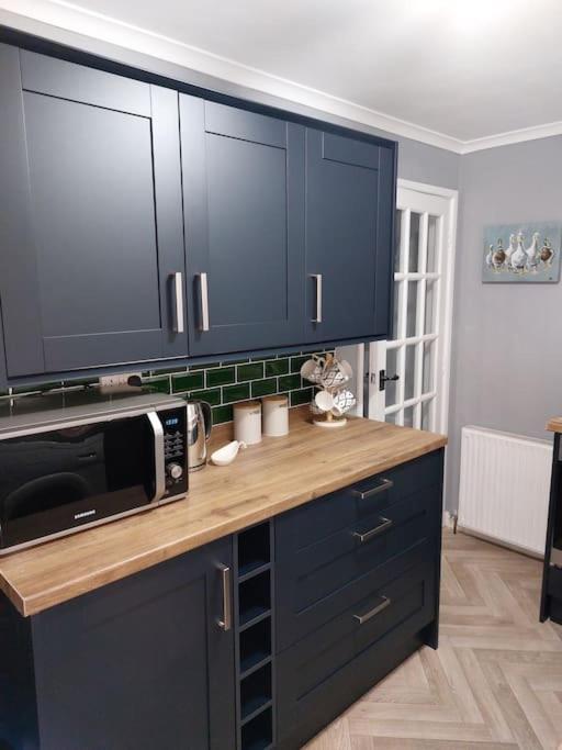 Charming Malvern Cottage With Outstanding Views مالفيرن ويلز المظهر الخارجي الصورة
